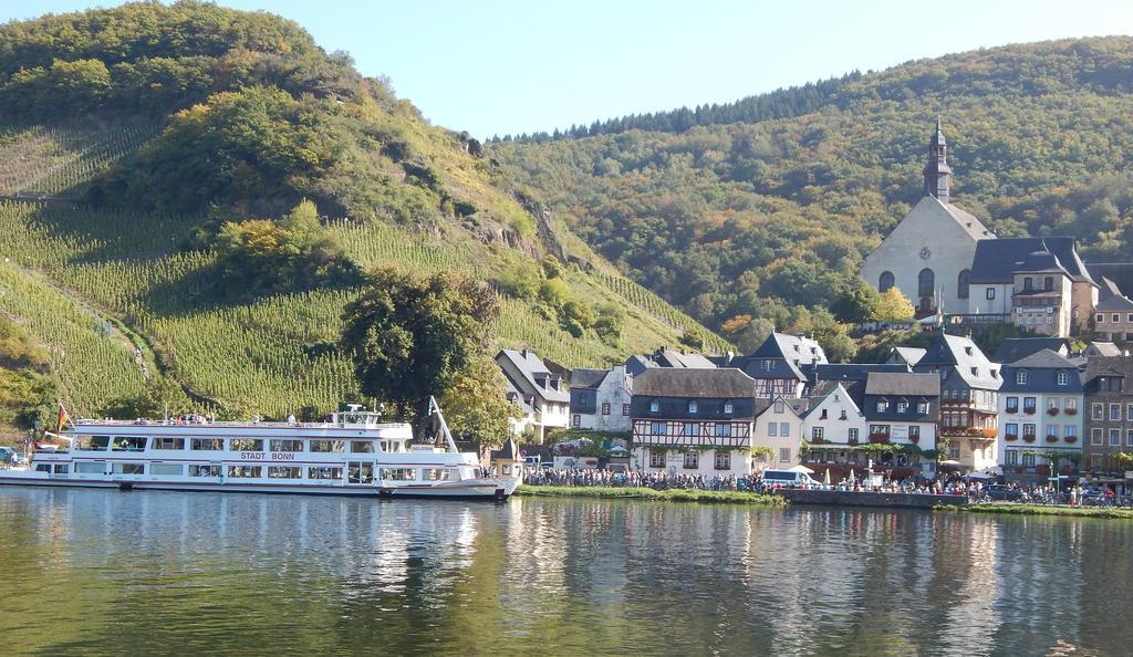Moselstern Hotel Zum Guten Onkel Bruttig-Fankel Exterior foto