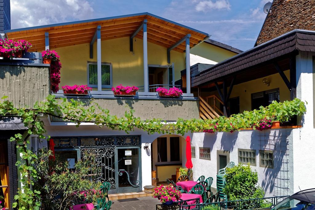 Moselstern Hotel Zum Guten Onkel Bruttig-Fankel Exterior foto