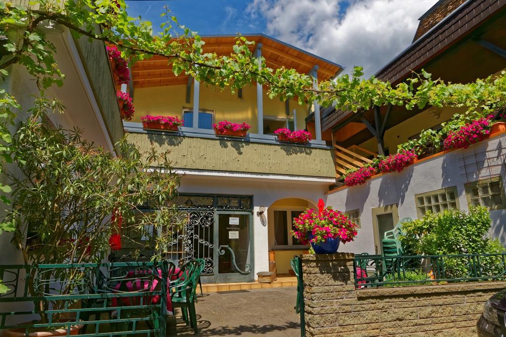 Moselstern Hotel Zum Guten Onkel Bruttig-Fankel Exterior foto