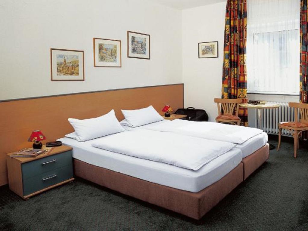 Moselstern Hotel Zum Guten Onkel Bruttig-Fankel Cameră foto